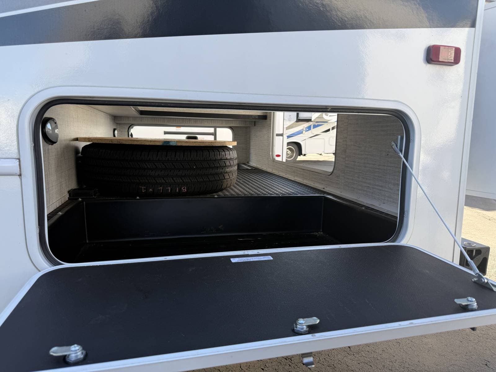 2024 Entegra Coach 2024 Entegra Coach Odyssey - thumbnail 6