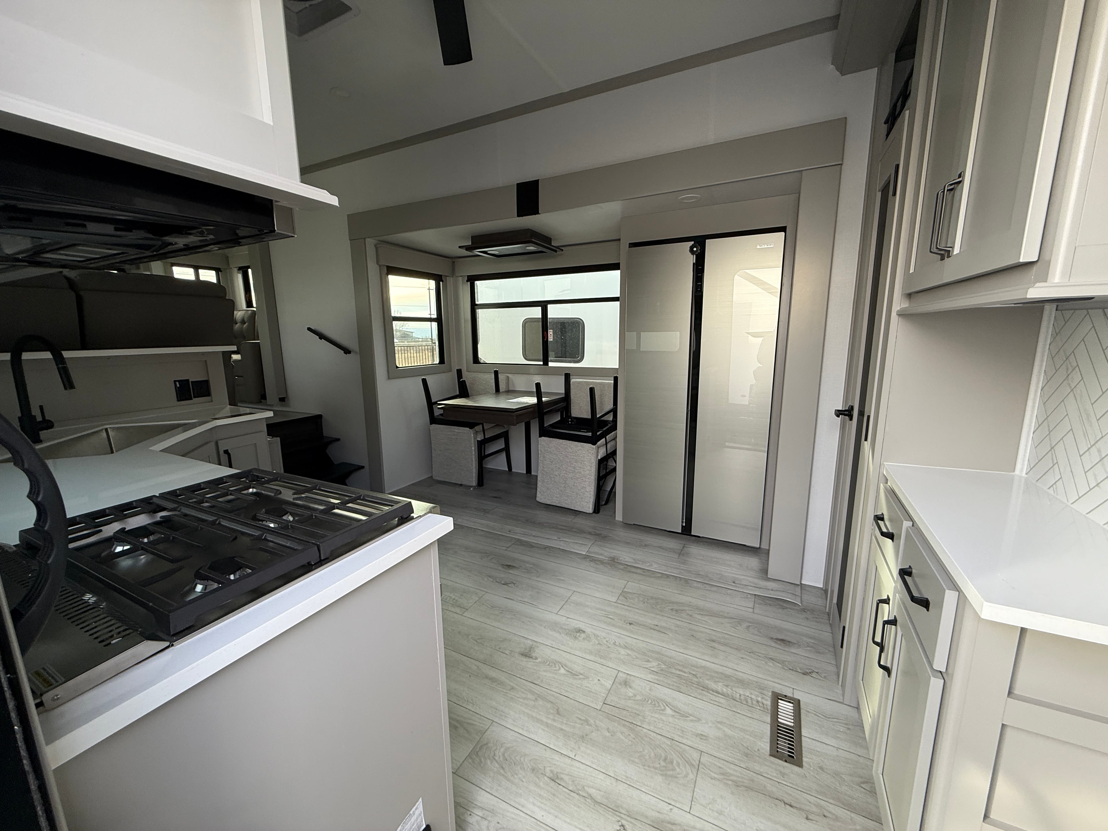 2026 Keystone RV 2026 Keystone RV Montana High Country - thumbnail 12