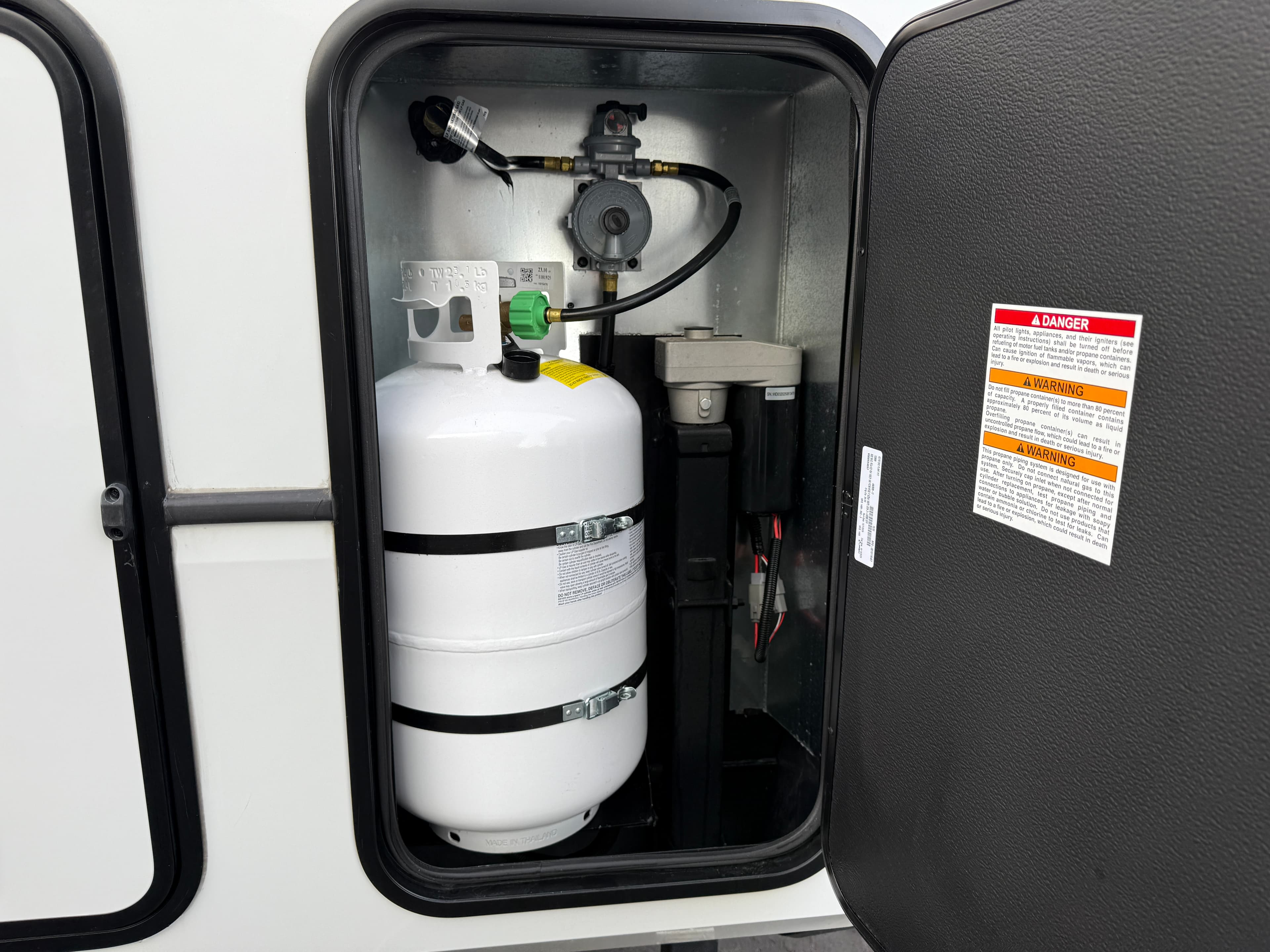 2026 Keystone RV 2026 Keystone RV Montana High Country - thumbnail 13