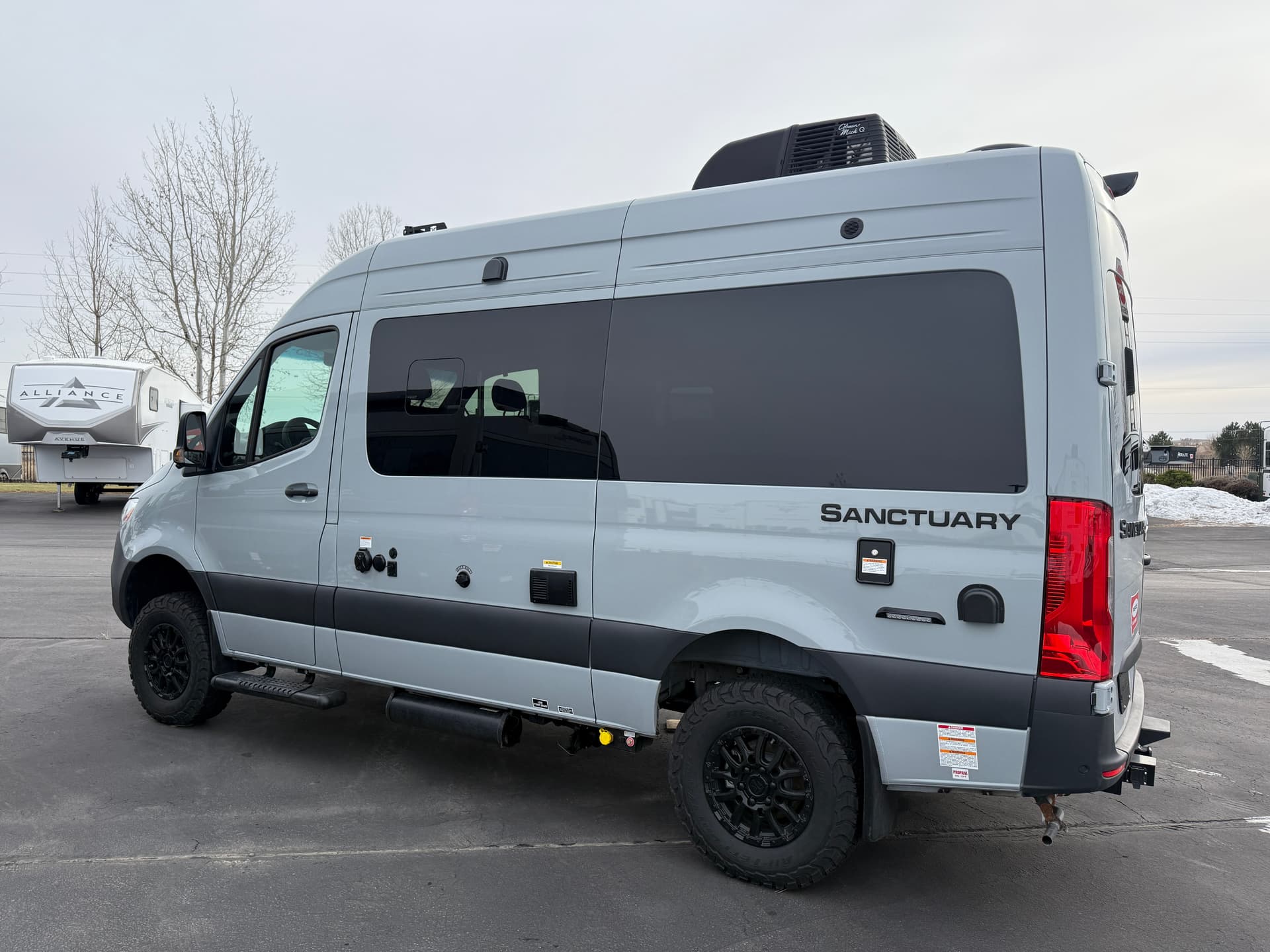 2026 Thor Motor Coach 2026 Thor Motor Coach Sanctuary - thumbnail 2