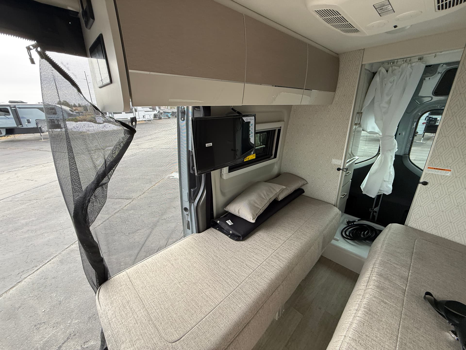 2026 Thor Motor Coach 2026 Thor Motor Coach Sanctuary - thumbnail 17