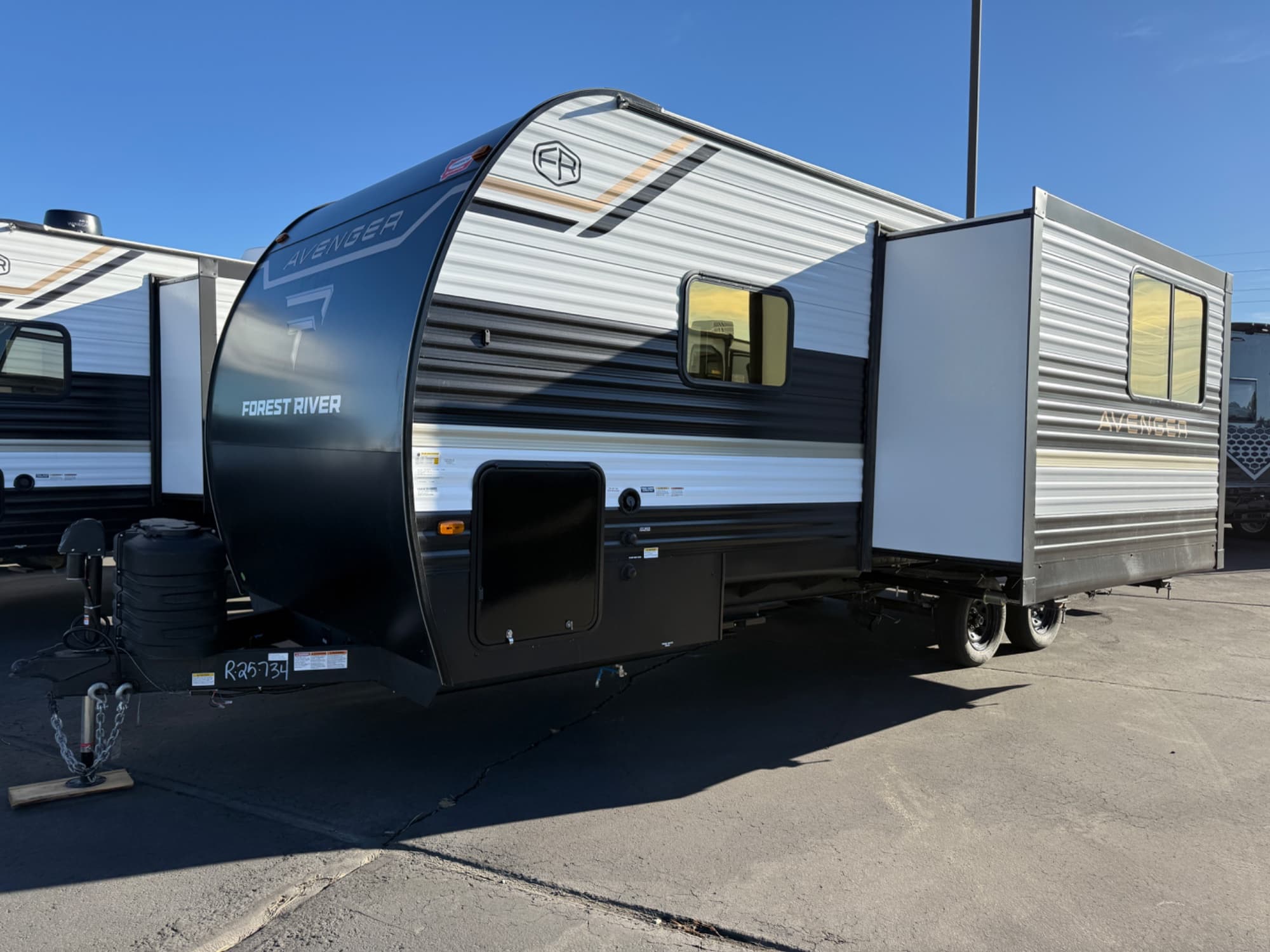 2026 Prime Time RV 2026 Prime Time RV Avenger - thumbnail 3