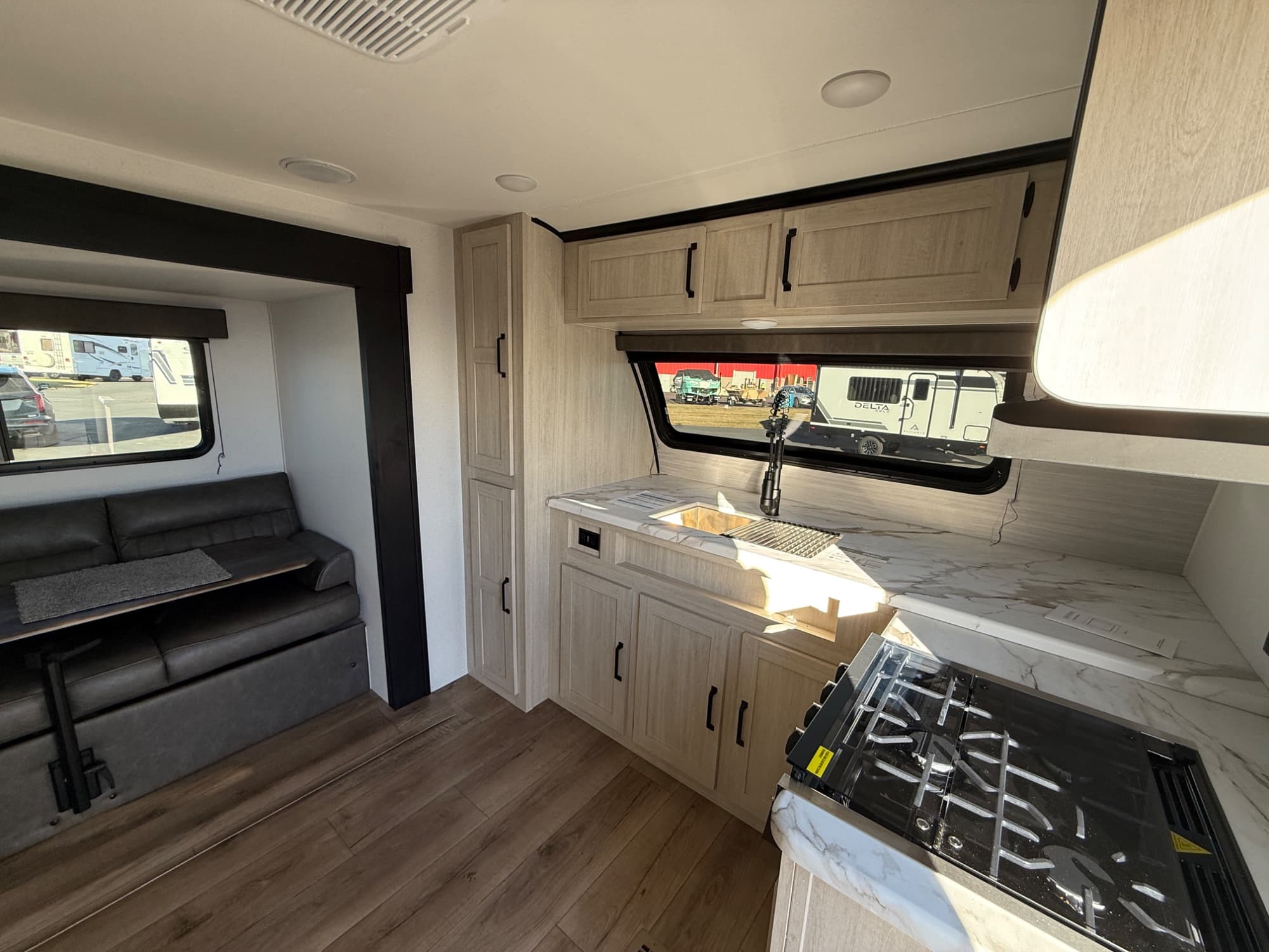 2026 Palomino 2026 Palomino Puma Camping Edition - thumbnail 7