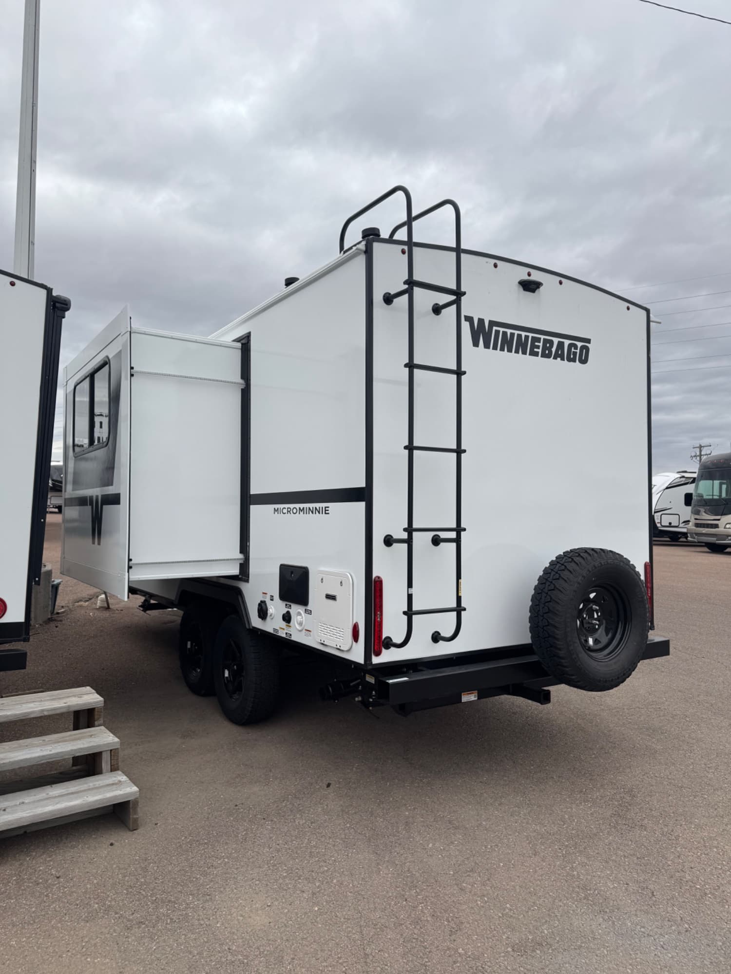 2026 Winnebago 2026 Winnebago Micro Minnie - thumbnail 4