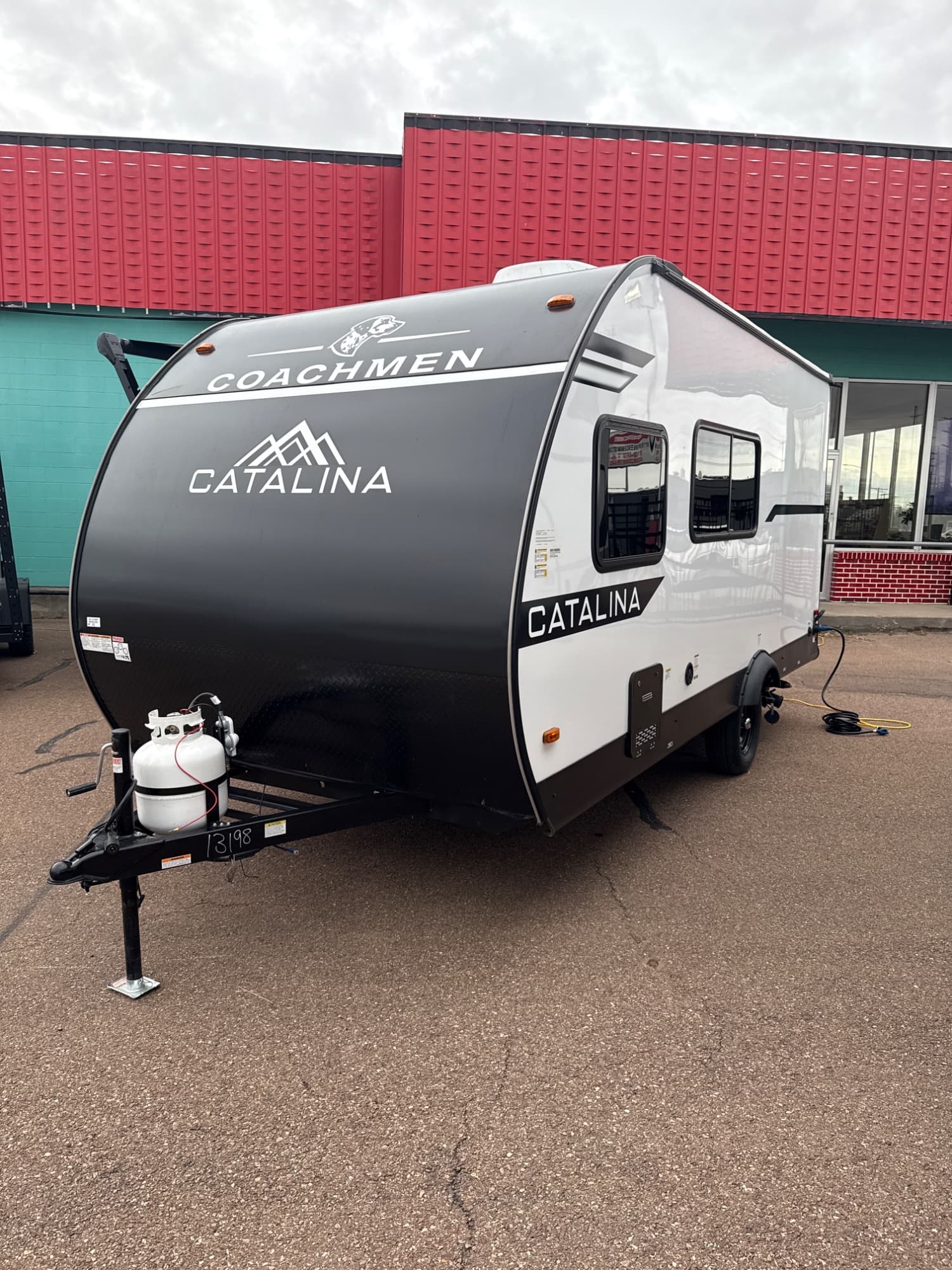 2026 Coachmen 2026 Coachmen Catalina Summit Series 7 - thumbnail 2