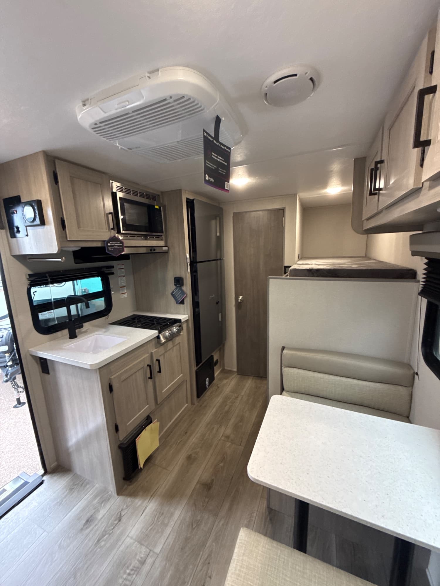 2026 Coachmen 2026 Coachmen Catalina Summit Series 7 - thumbnail 6