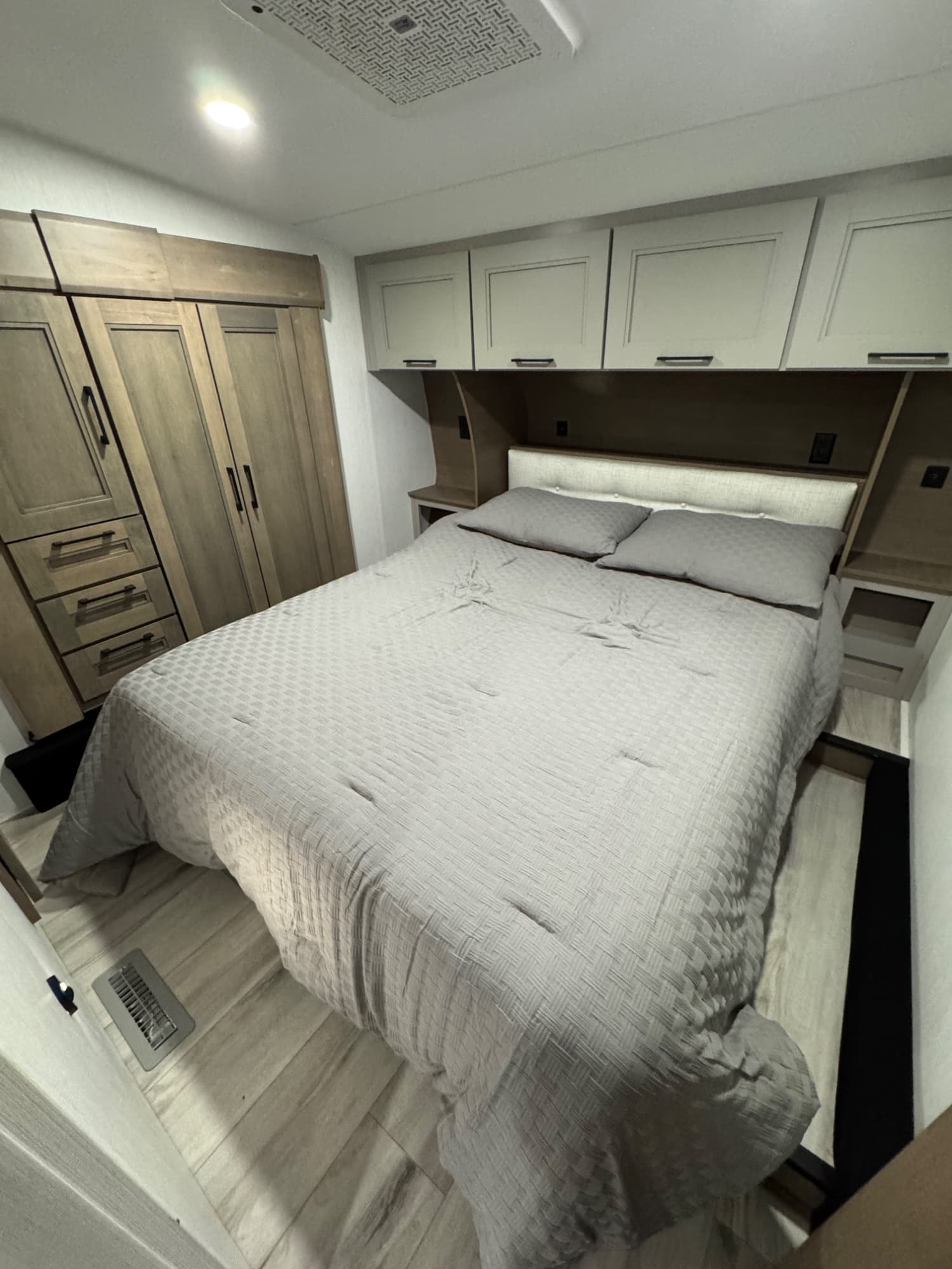 2026 KZ RV 2026 KZ RV Durango Half Ton - thumbnail 14