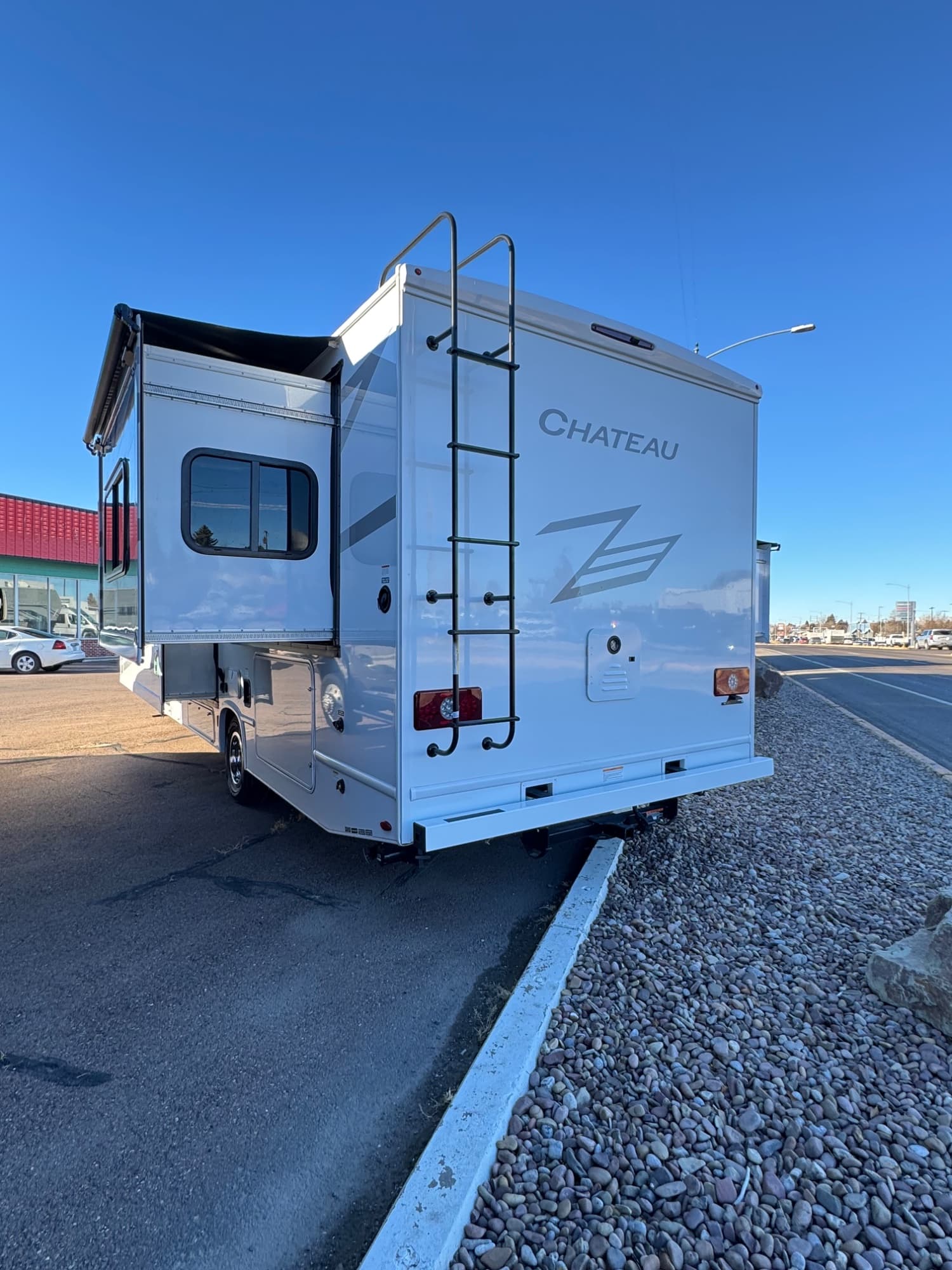 2026 Thor Motor Coach 2026 Thor Motor Coach Chateau - thumbnail 3