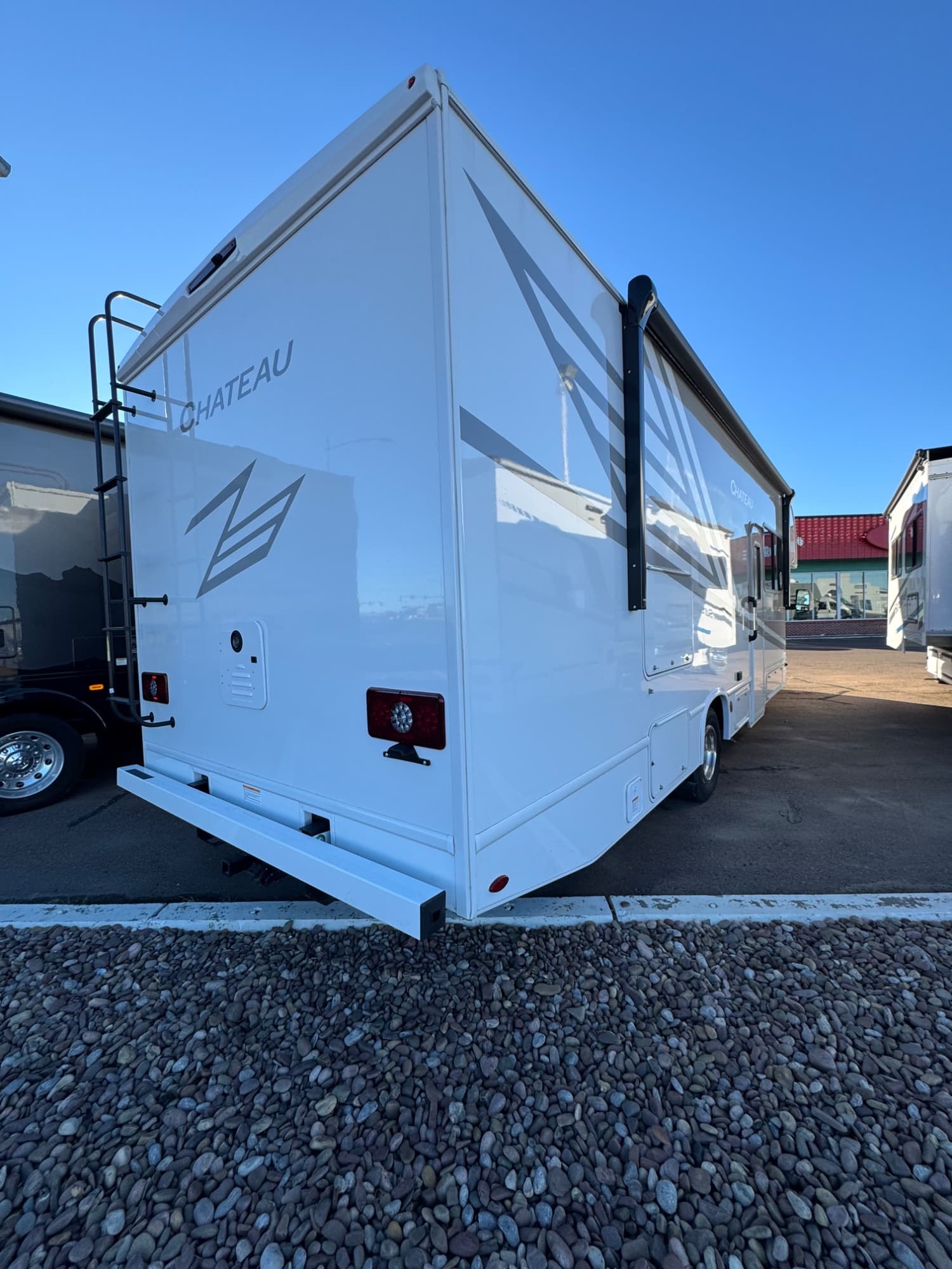 2026 Thor Motor Coach 2026 Thor Motor Coach Chateau - thumbnail 4