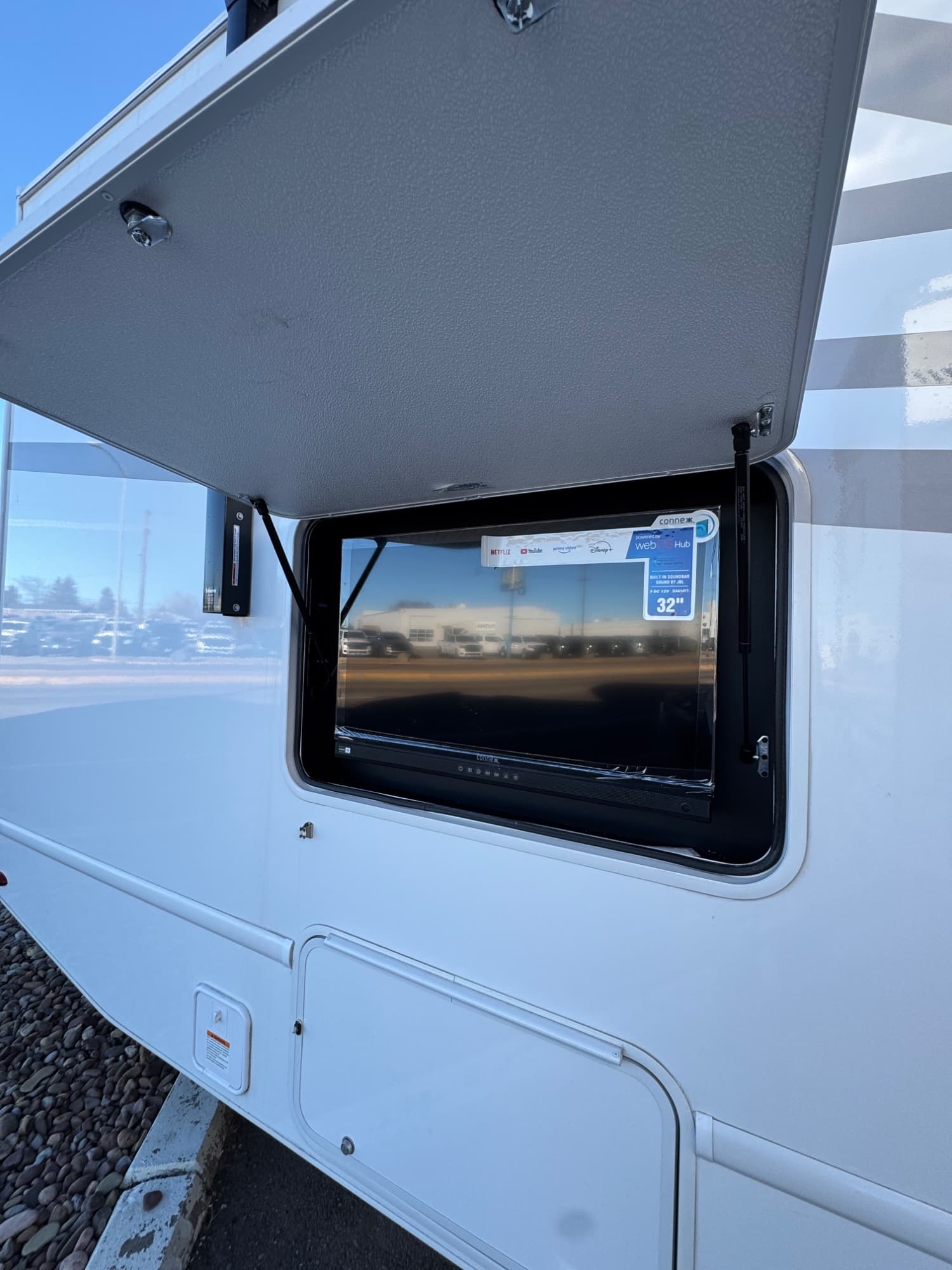 2026 Thor Motor Coach 2026 Thor Motor Coach Chateau - thumbnail 5