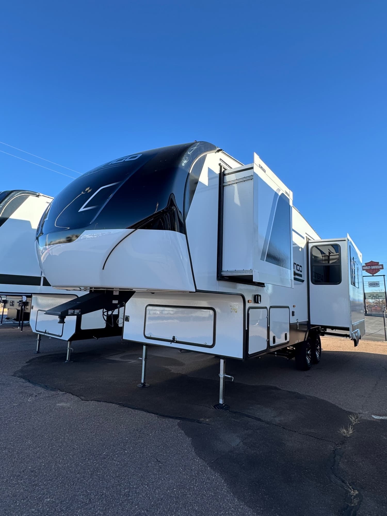 2026 KZ RV 2026 KZ RV Durango Half Ton - thumbnail 3