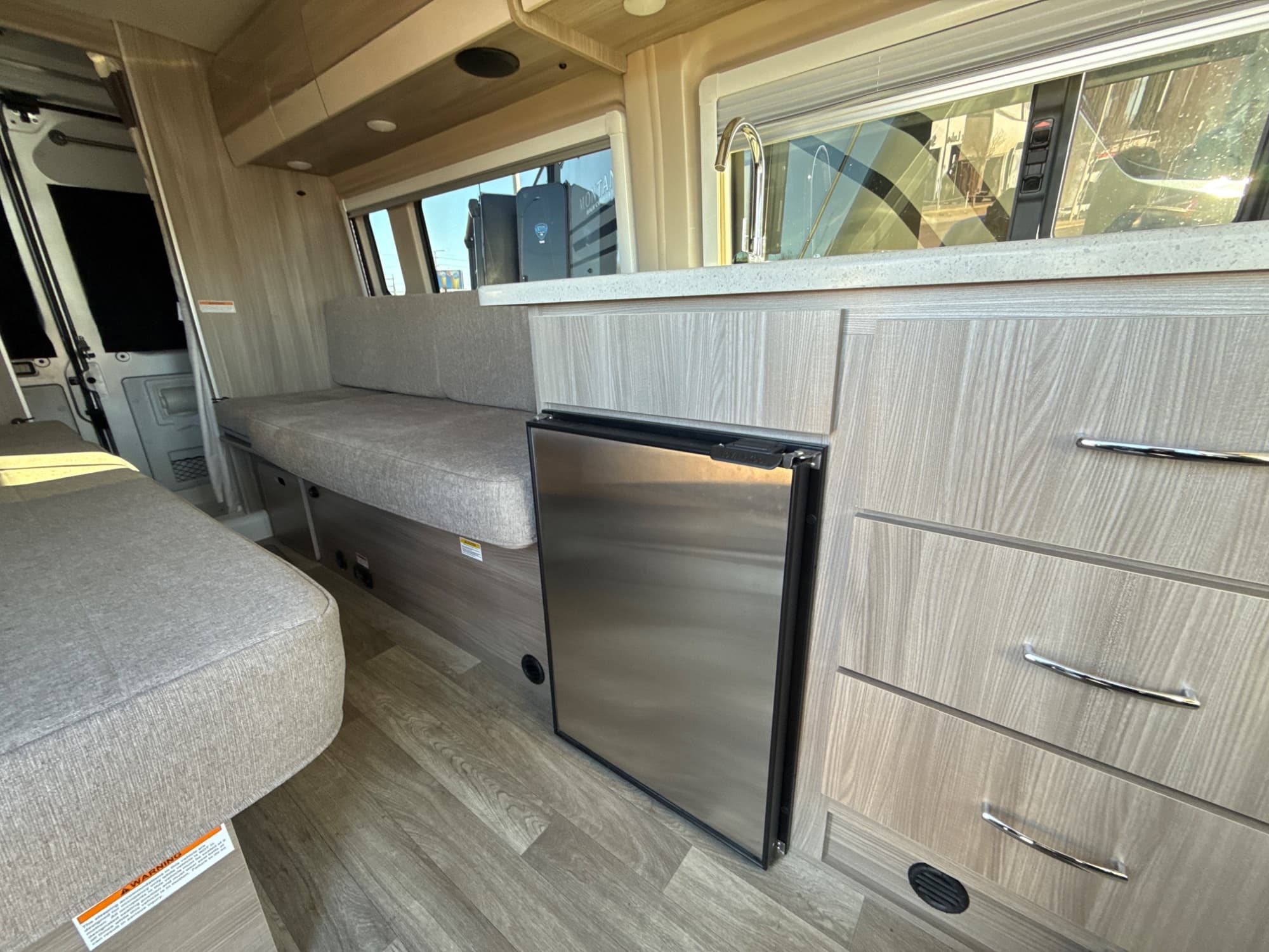 2026 Thor Motor Coach 2026 Thor Motor Coach Chateau - thumbnail 24