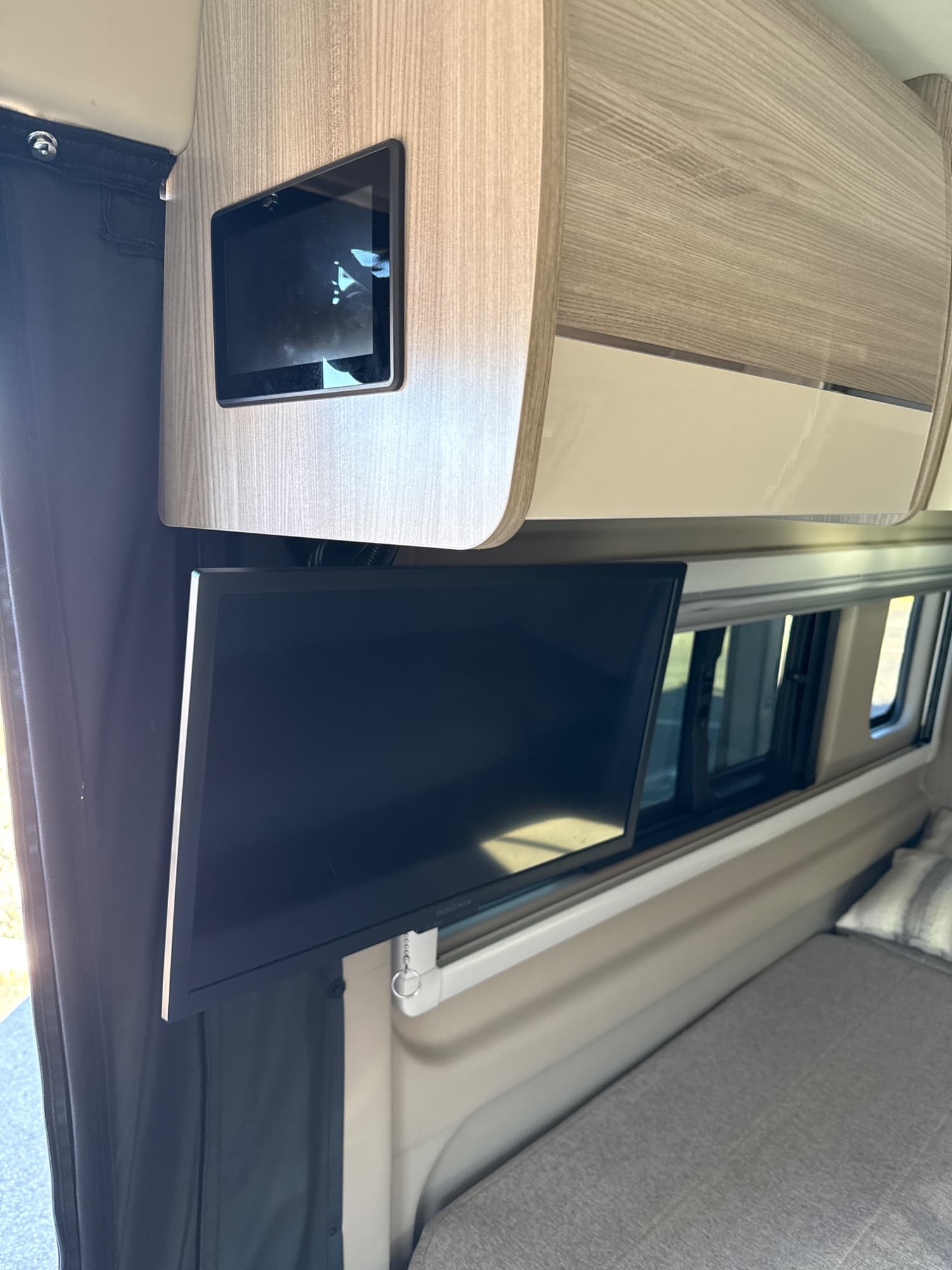 2026 Thor Motor Coach 2026 Thor Motor Coach Chateau - thumbnail 29