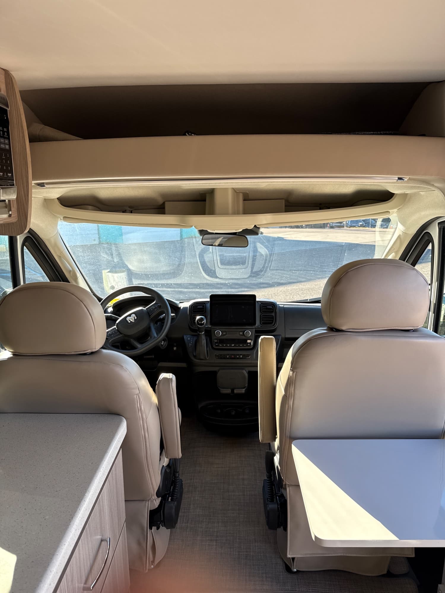 2025 Thor Motor Coach 2025 Thor Motor Coach Tellaro - thumbnail 5