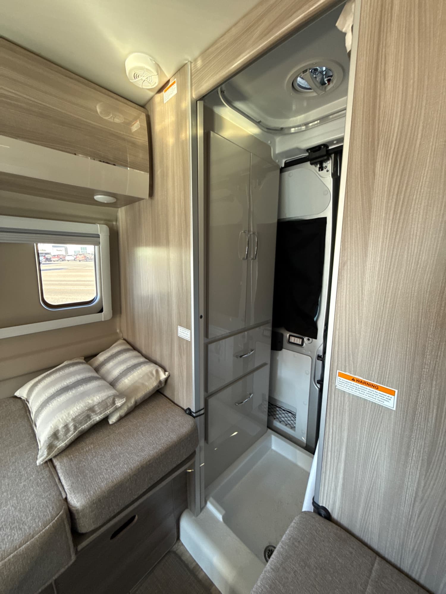 2025 Thor Motor Coach 2025 Thor Motor Coach Tellaro - thumbnail 12