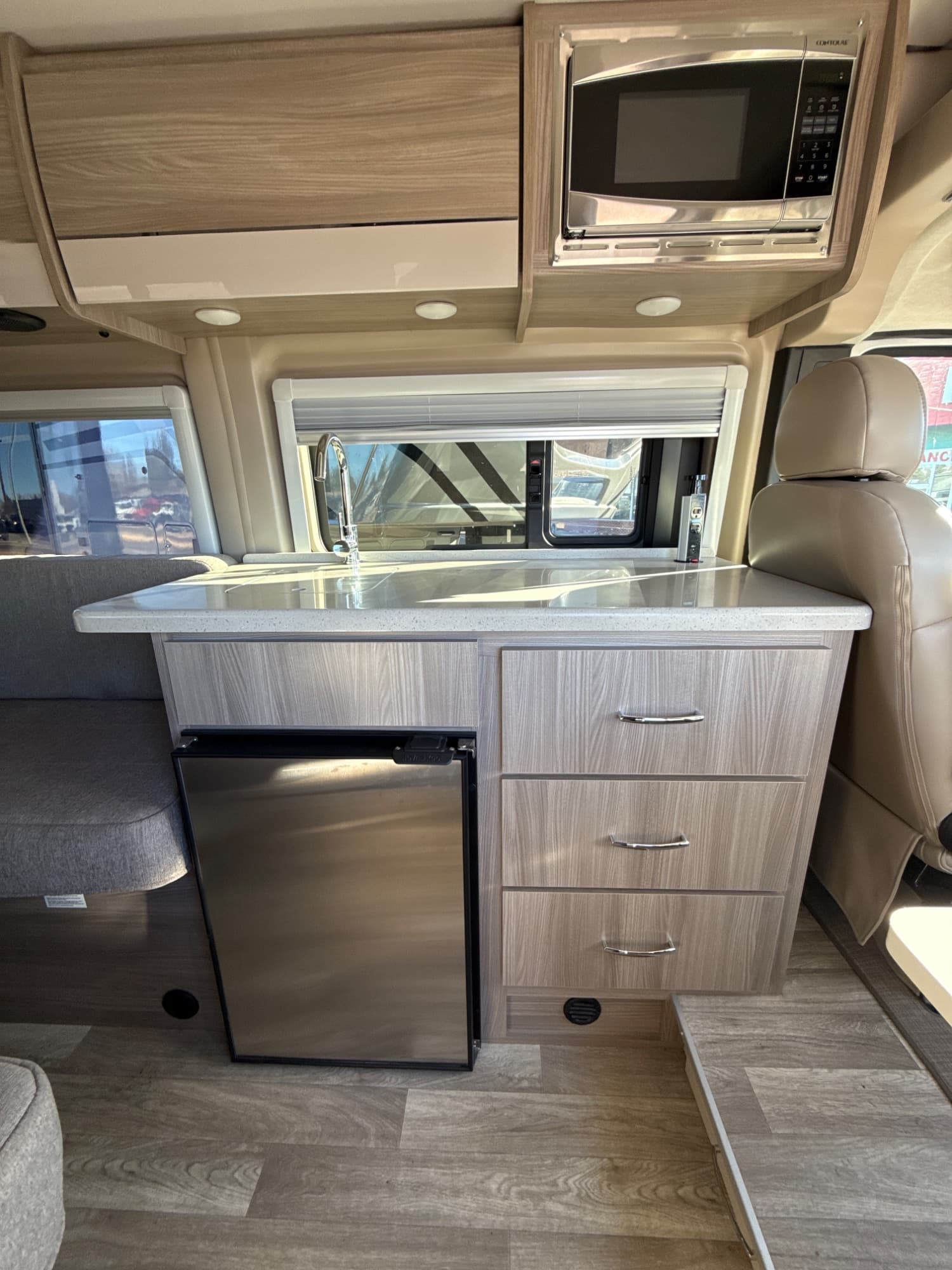 2025 Thor Motor Coach 2025 Thor Motor Coach Tellaro - thumbnail 15