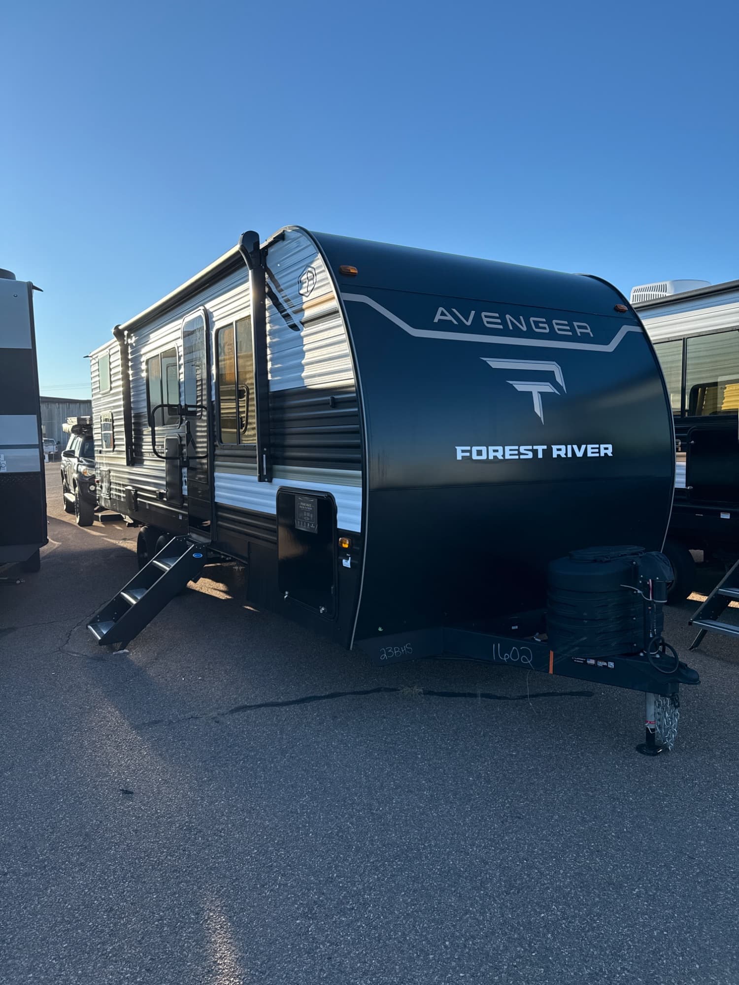 2026 Prime Time RV 2026 Prime Time RV Avenger - image 1