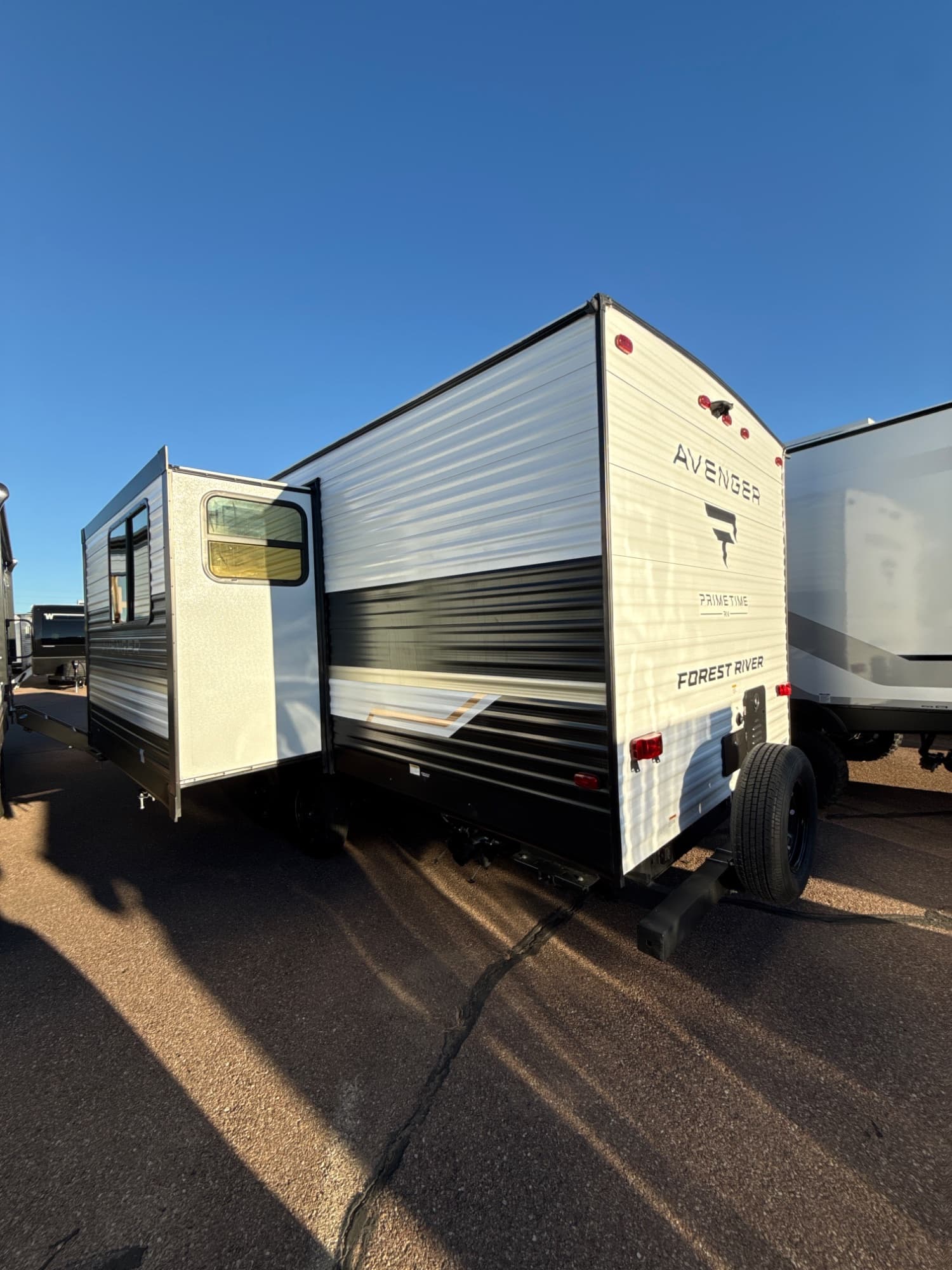 2026 Prime Time RV 2026 Prime Time RV Avenger - thumbnail 4