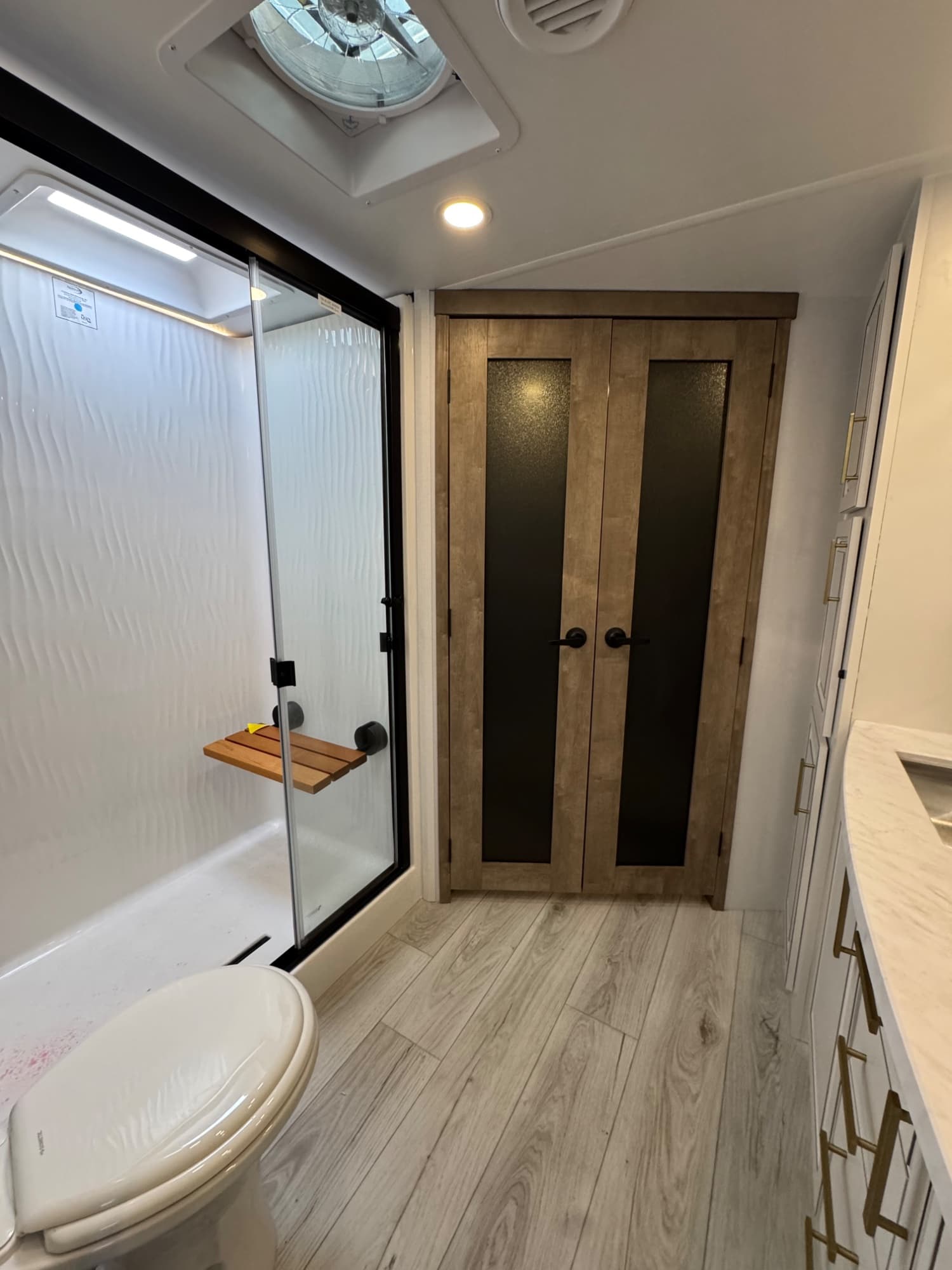 2026 Keystone RV 2026 Keystone RV Montana - thumbnail 25