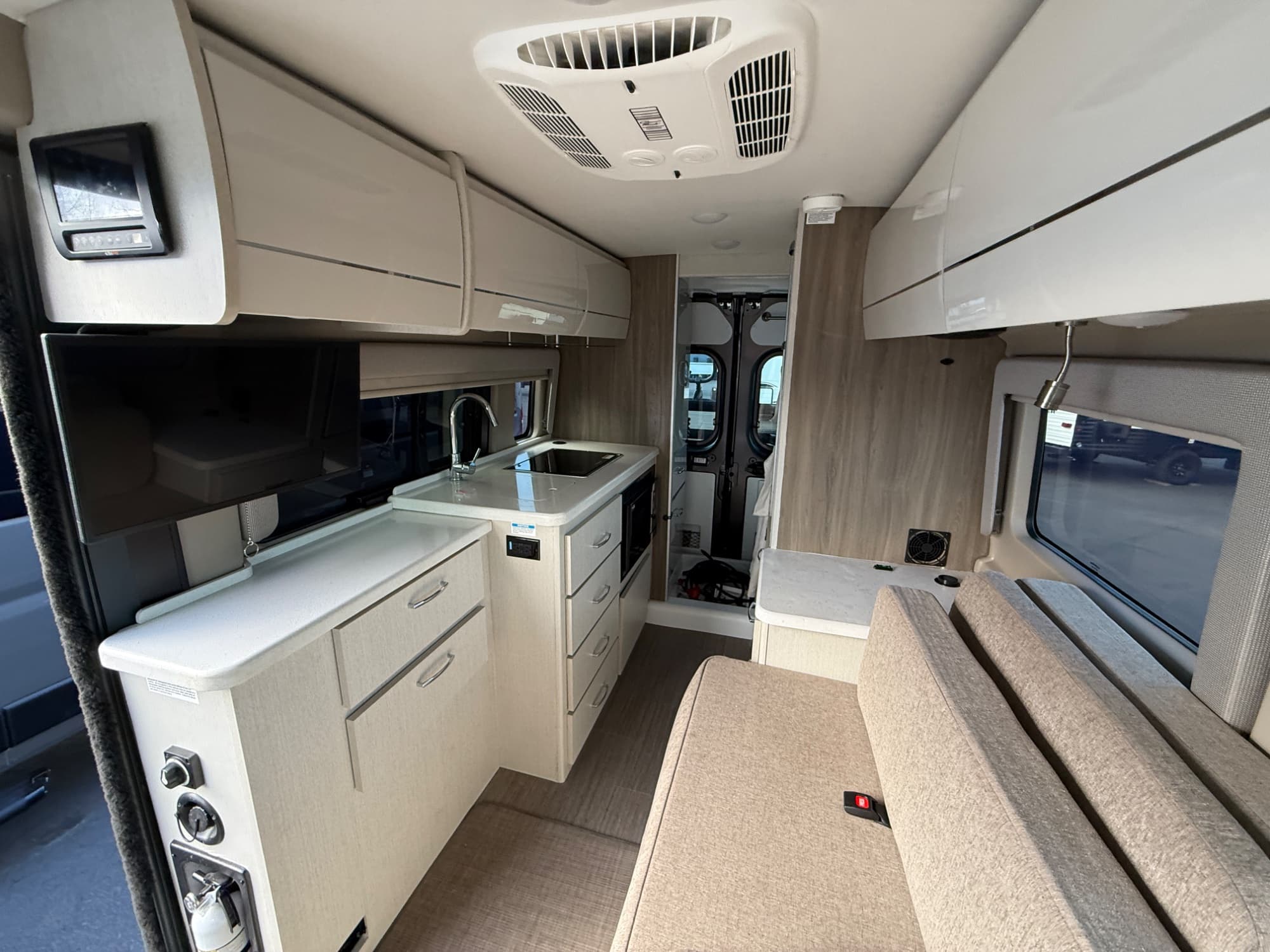 2023 Thor Motor Coach 2023 Thor Motor Coach Tellaro - thumbnail 11