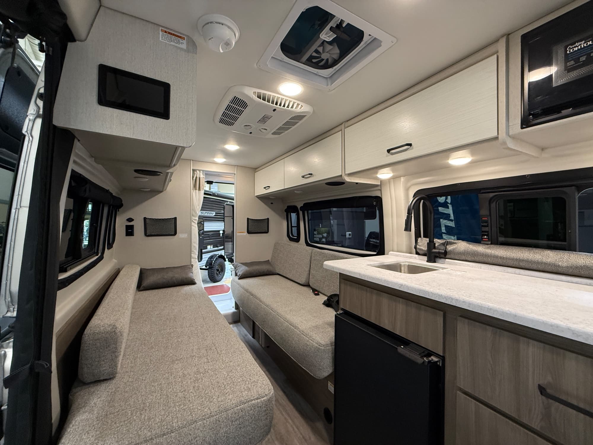 2026 Thor Motor Coach 2026 Thor Motor Coach Sequence - thumbnail 20