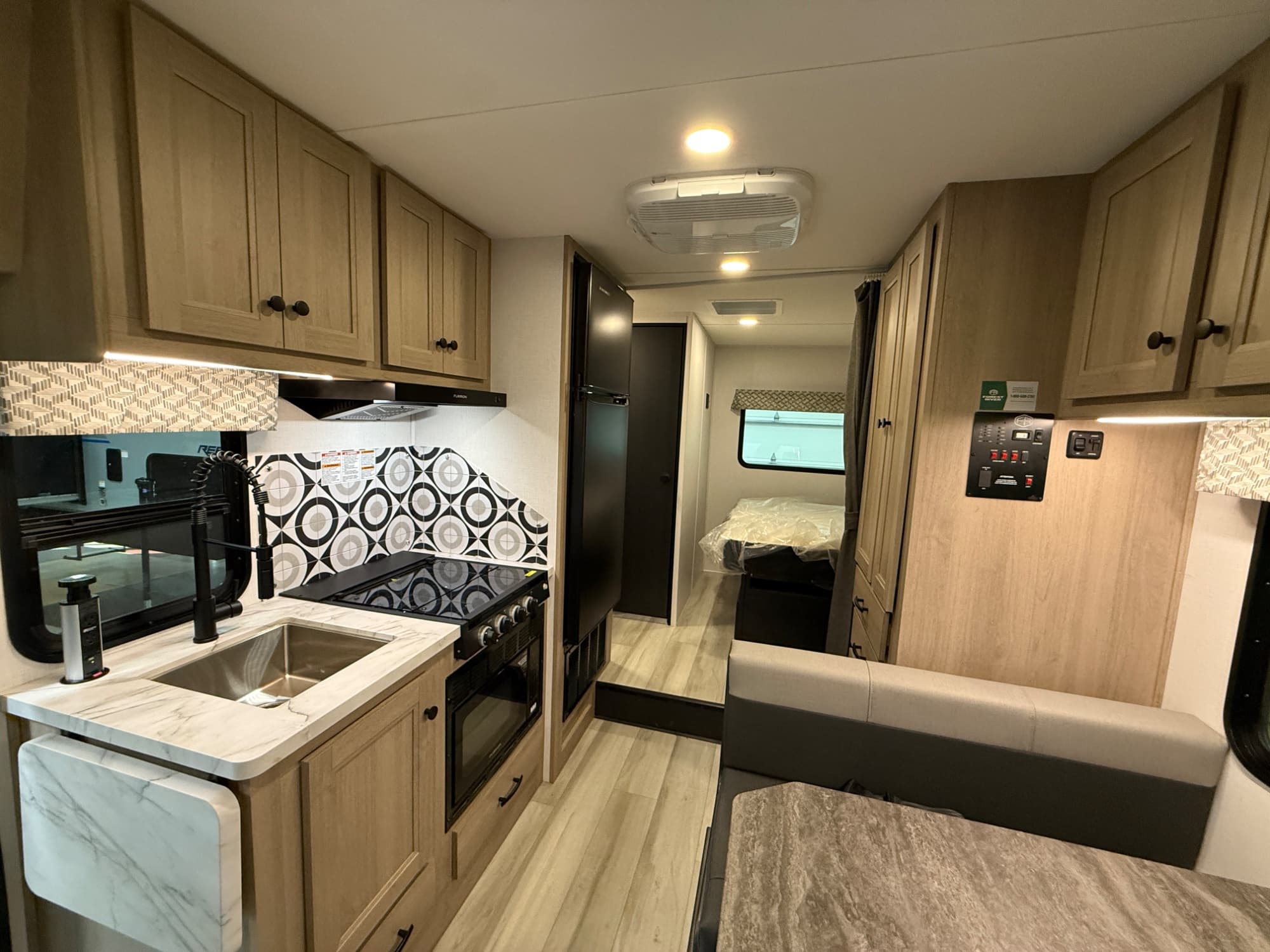 2026 Forest River RV 2026 Forest River RV Sunseeker - thumbnail 20