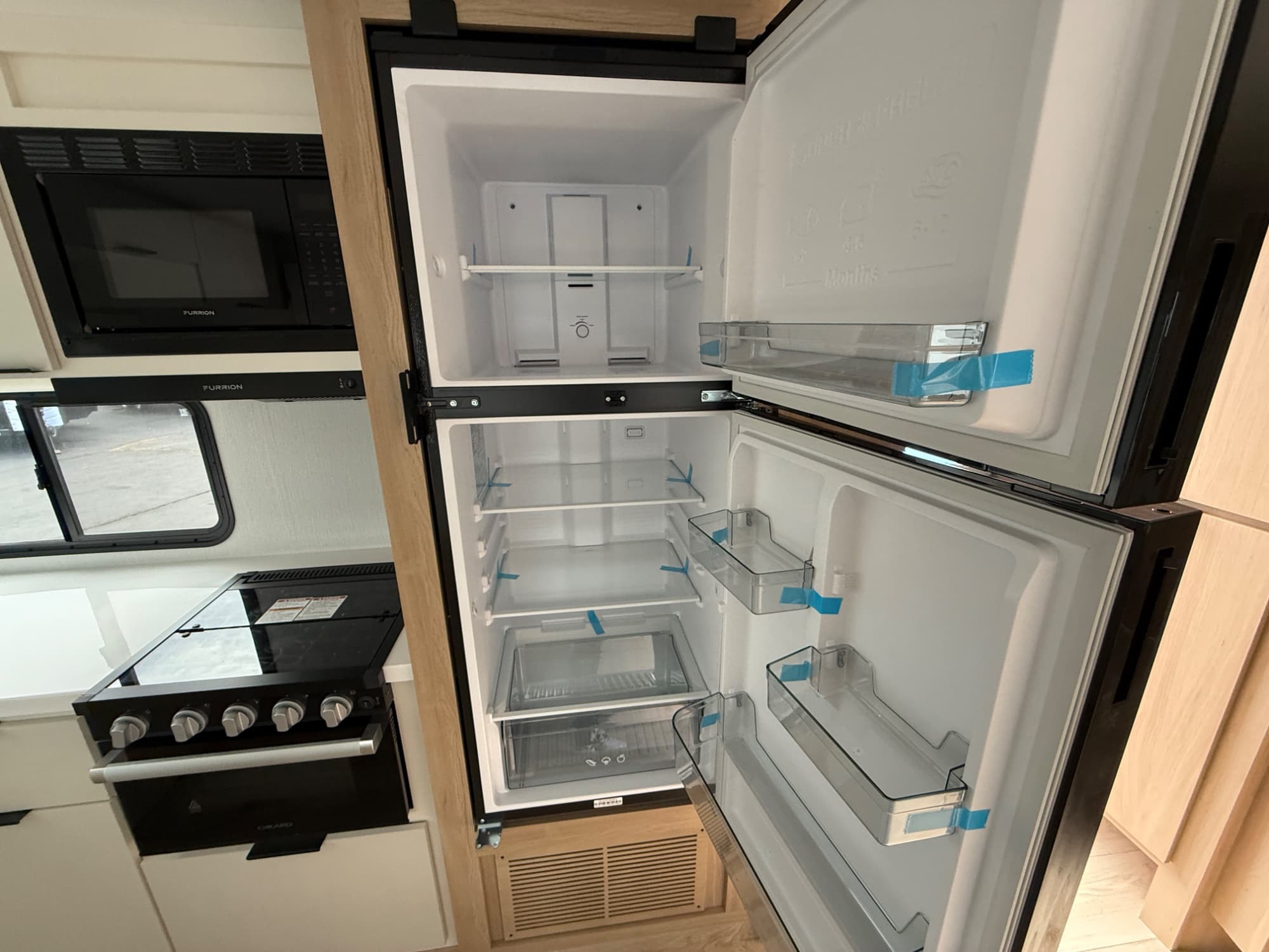 2026 Winnebago 2026 Winnebago Thrive - thumbnail 13