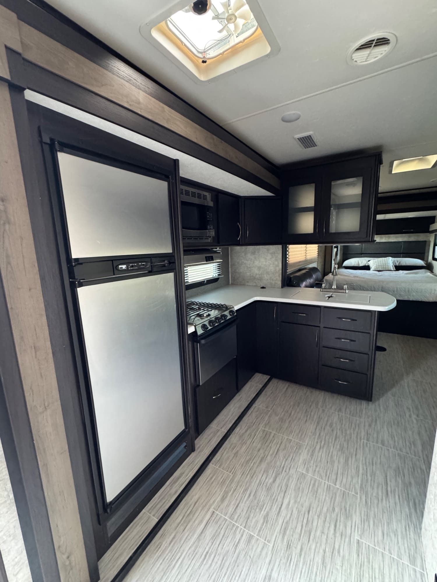 2018 Highland Ridge 2018 Highland Ridge Highlander - thumbnail 5