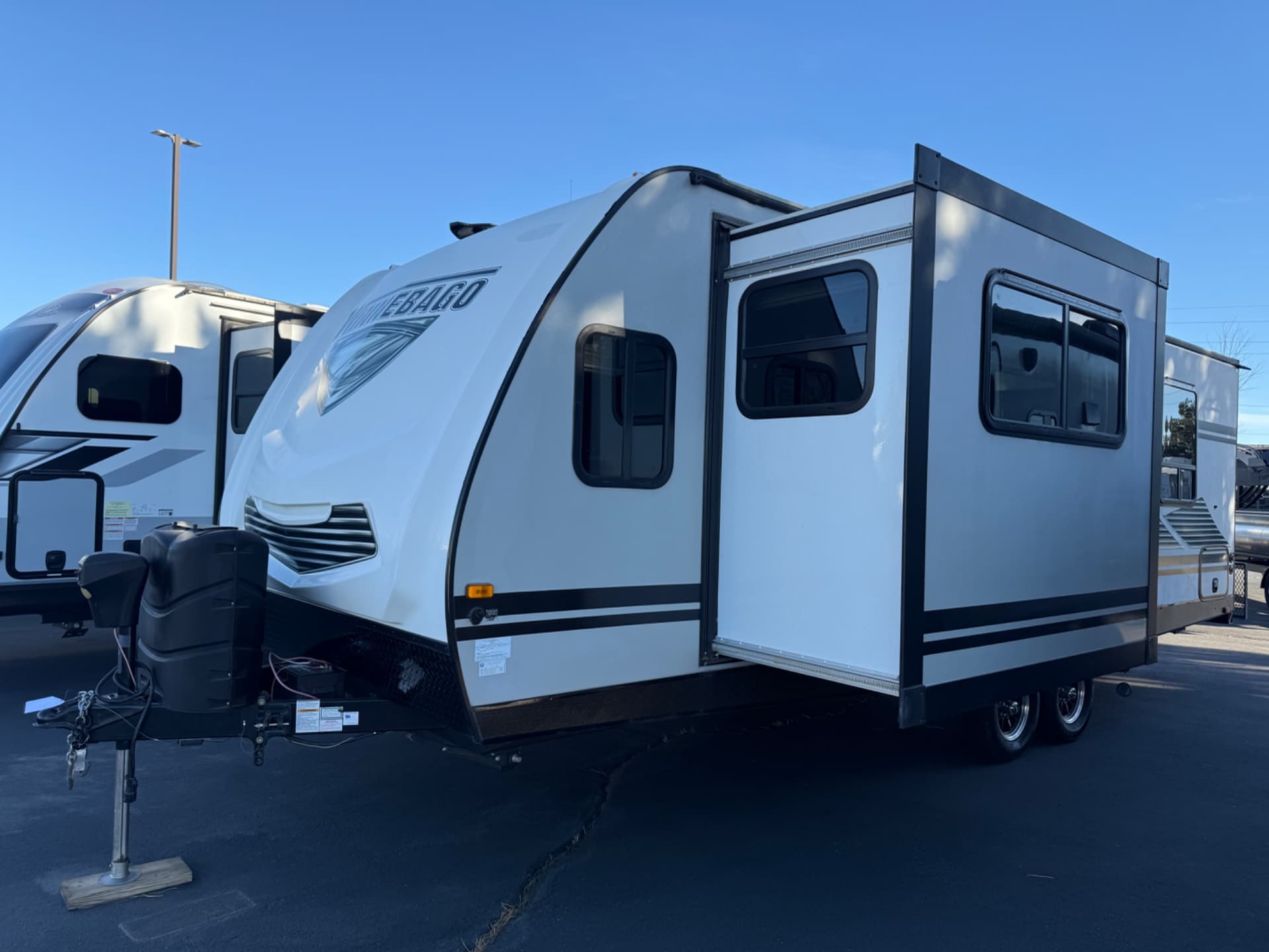 2020 Winnebago 2020 Winnebago Minnie - thumbnail 2