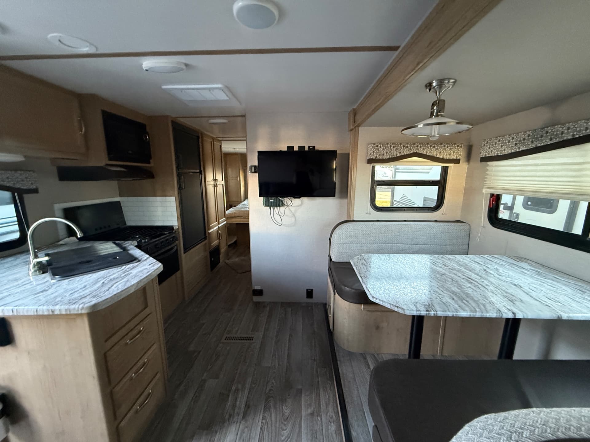 2020 Winnebago 2020 Winnebago Minnie - thumbnail 10