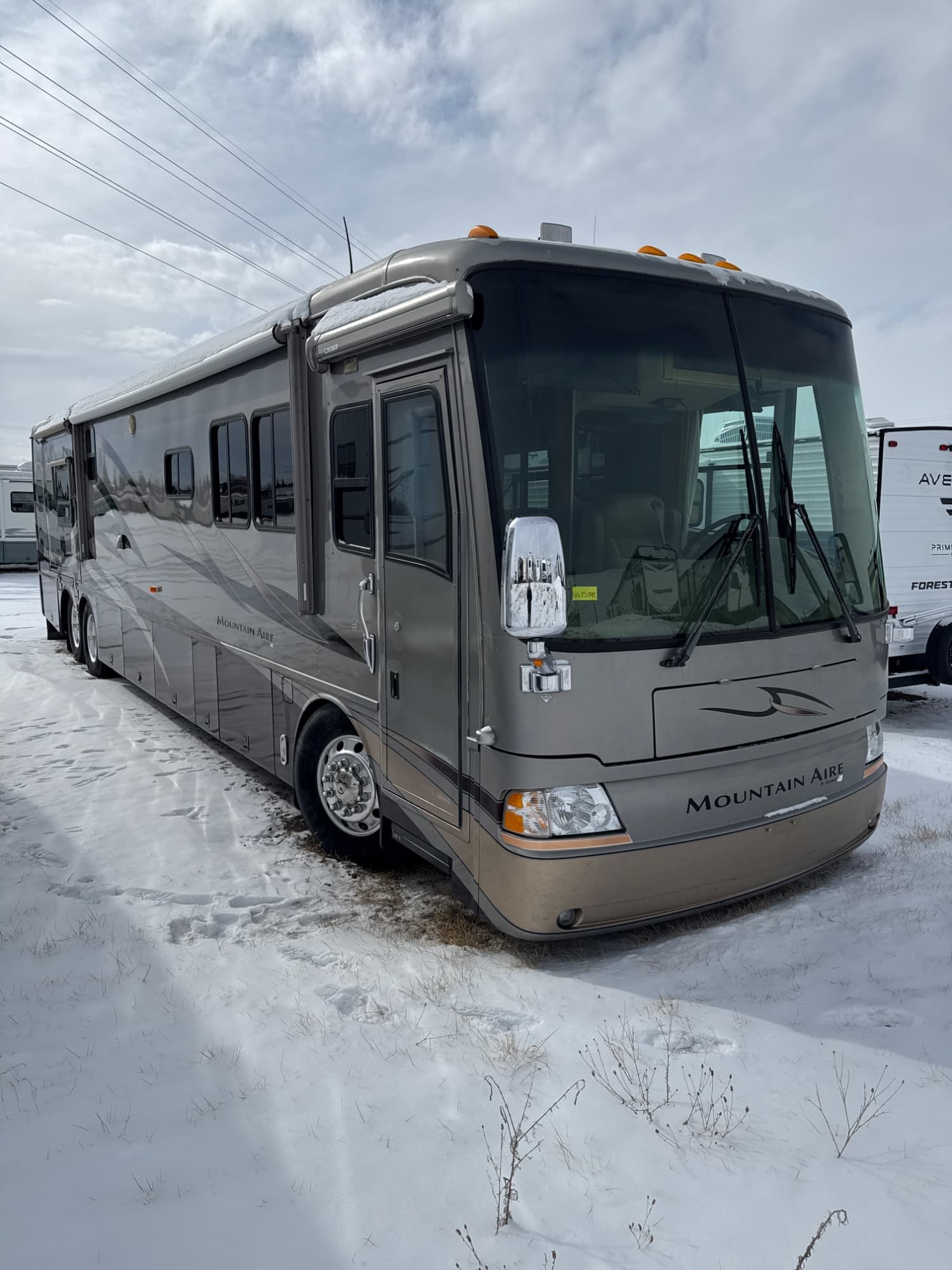 2006 Newmar Mountain Aire 4301 SPARTAN 400HP