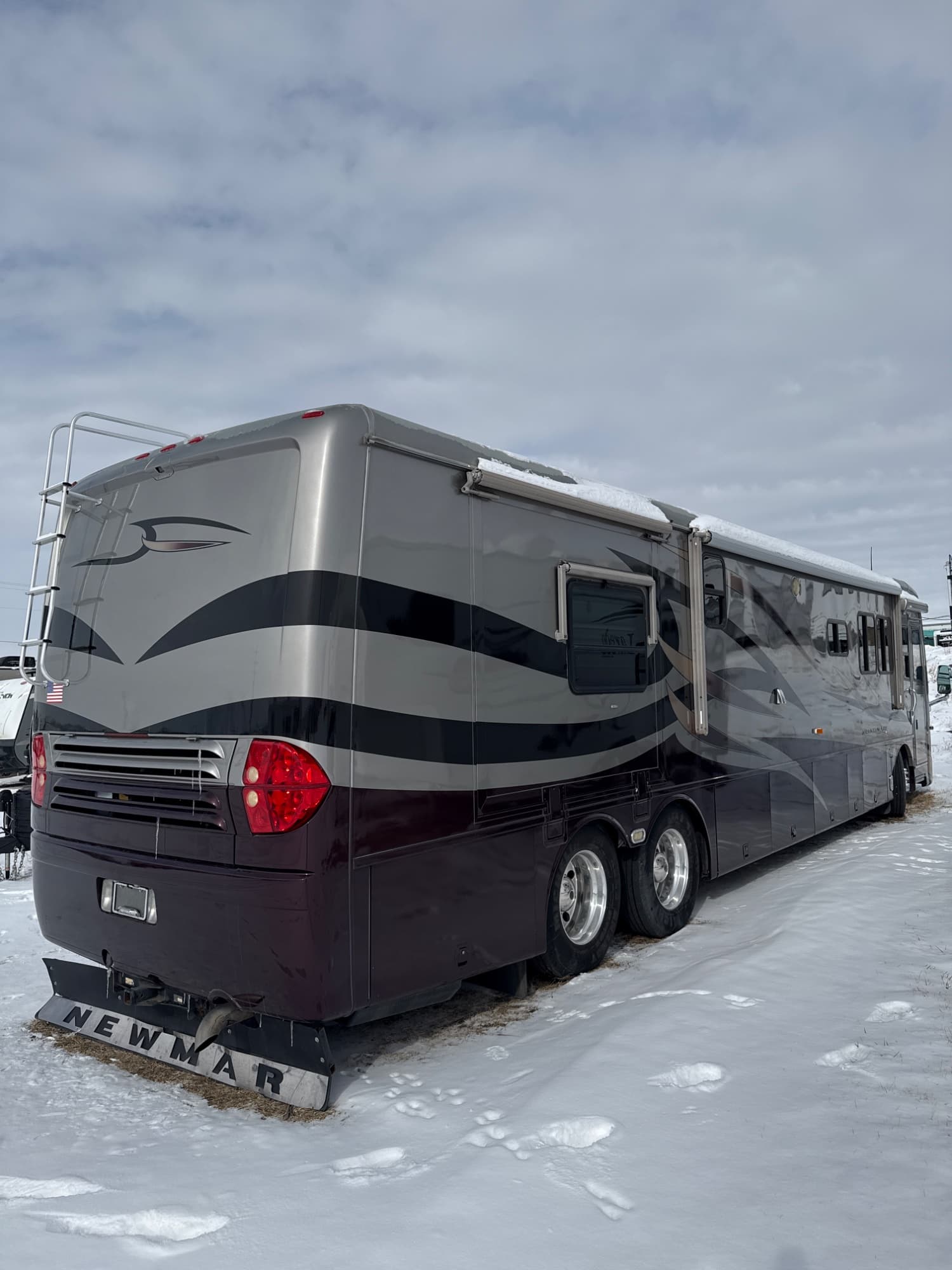 2006 Newmar 2006 Newmar Mountain Aire - thumbnail 3