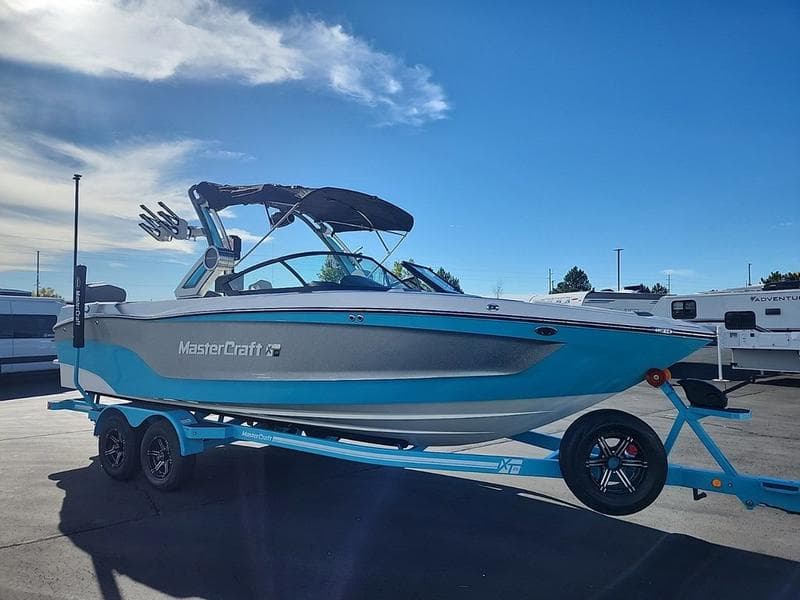 2024 MasterCraft XT25