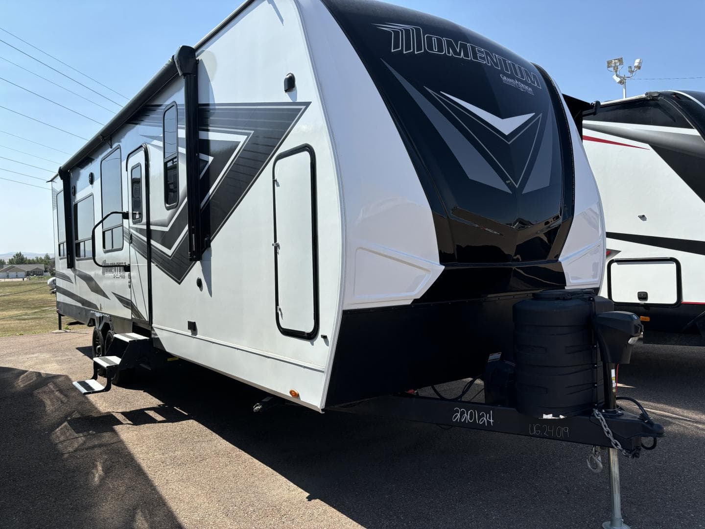 2024 Grand Design Momentum 30G