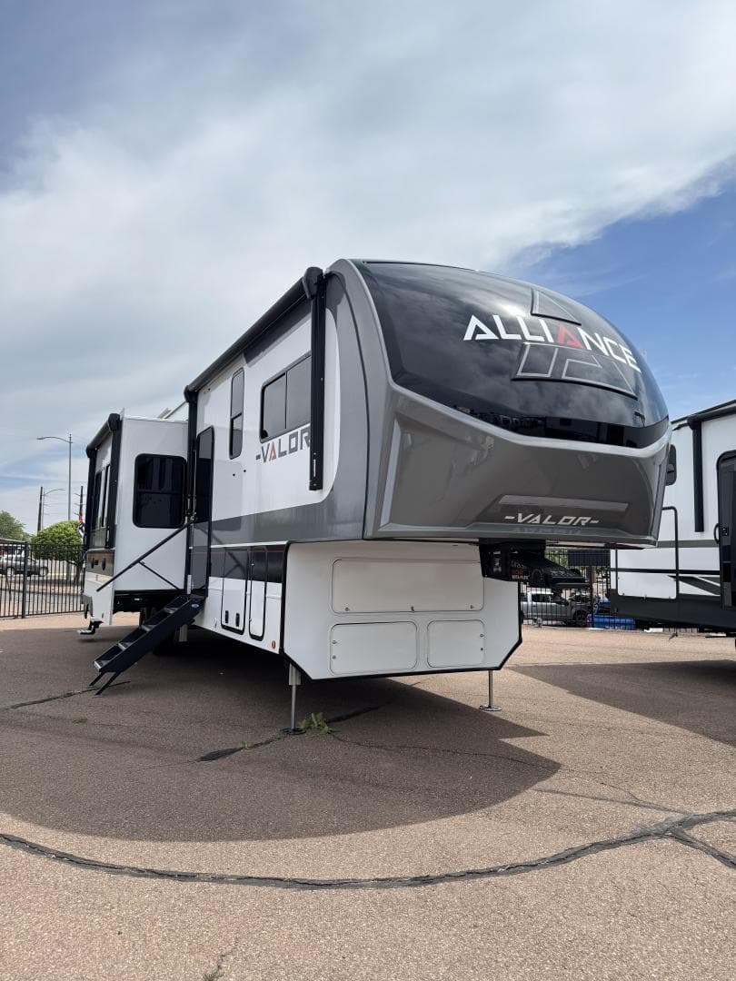 2025 Alliance RV Valor 36V11