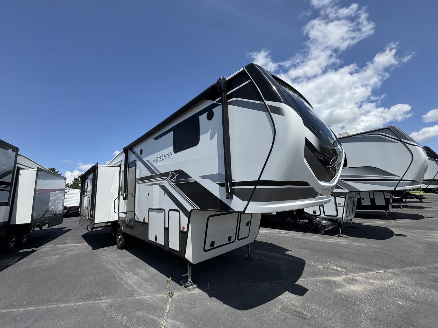 2025 Keystone RV Montana 311RD