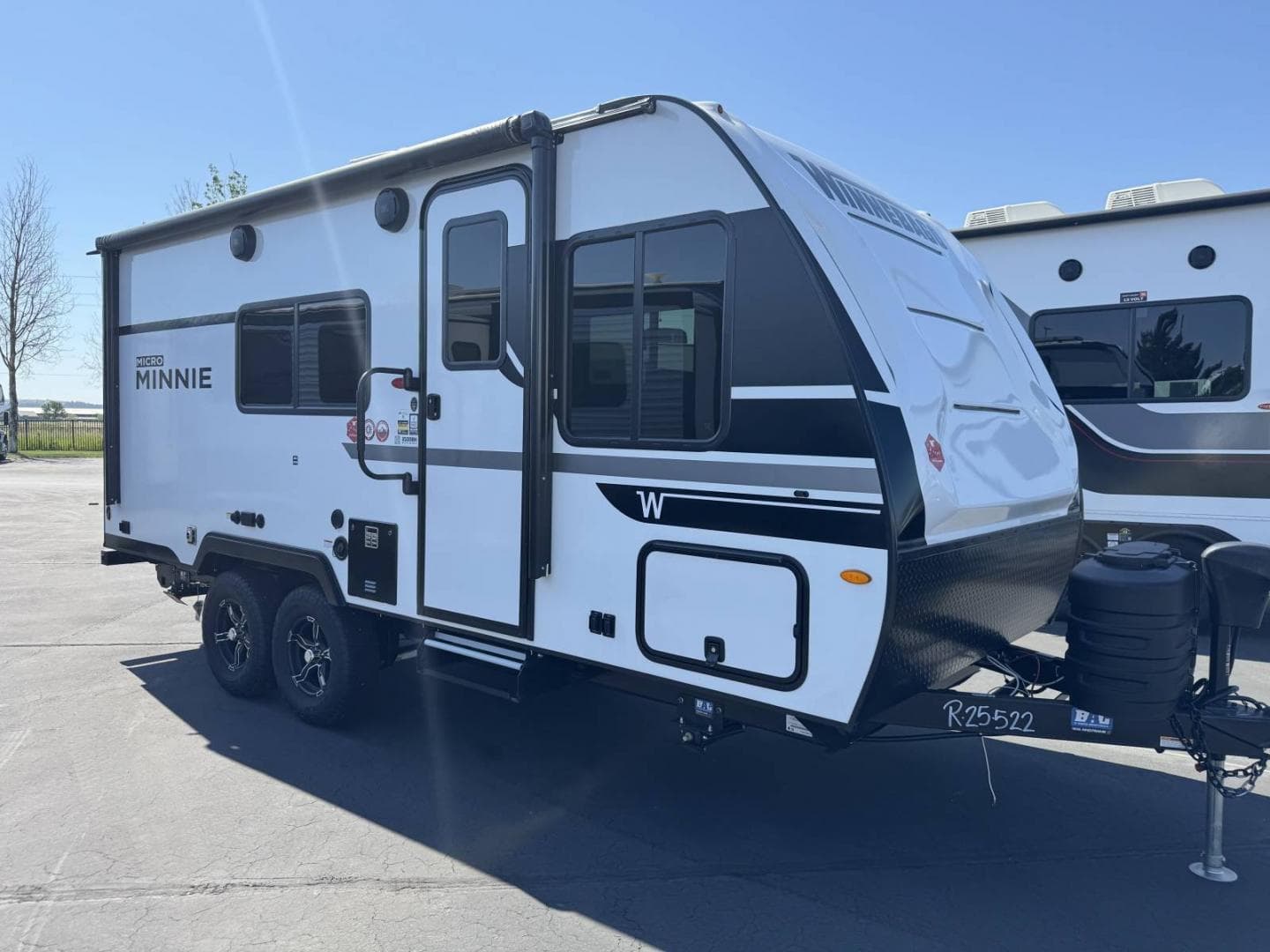 2025 Winnebago Micro Minnie 2100BH