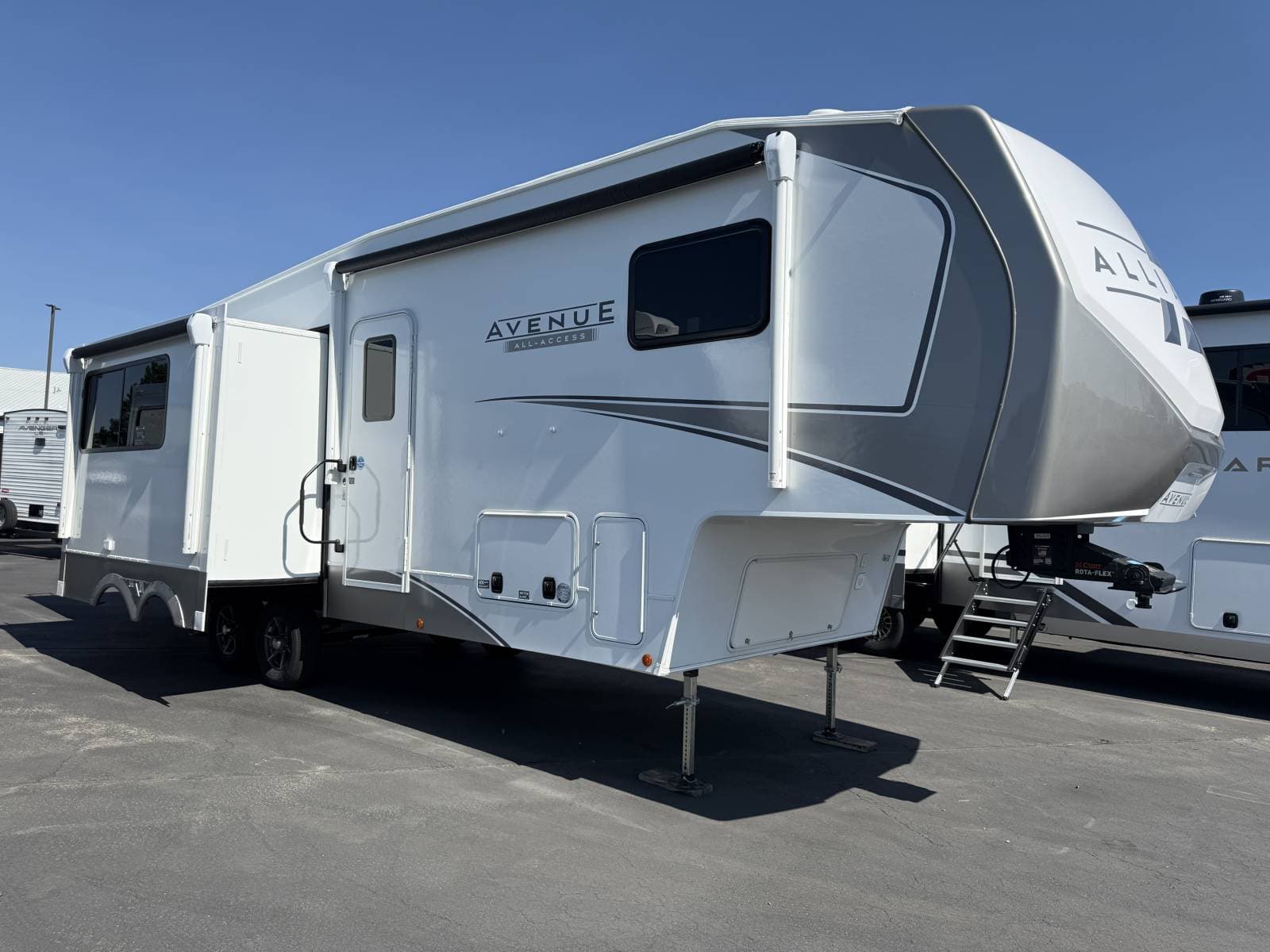 2026 Alliance RV Avenue All Access 30BH
