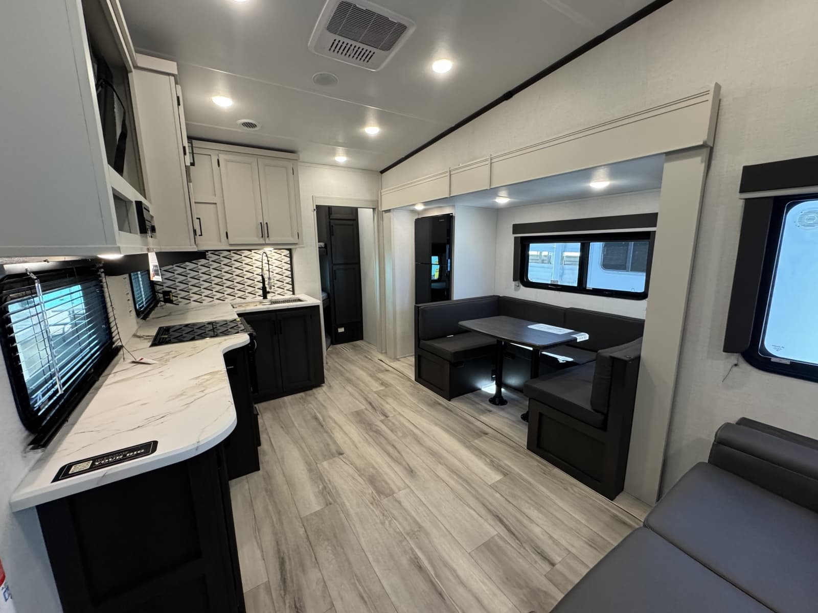 2026 Keystone RV Arcadia Select 27SBH