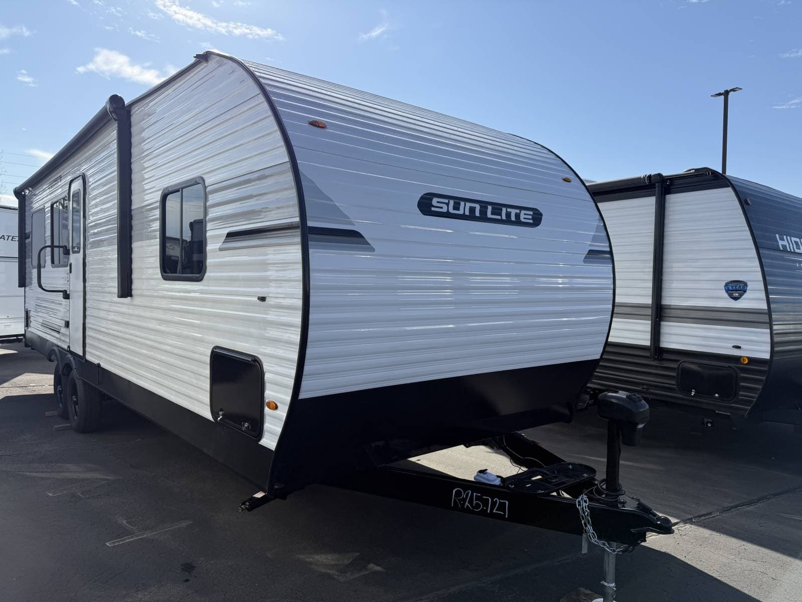 2026 Sunset Park RV Sun Lite Toy Hauler 27WQB